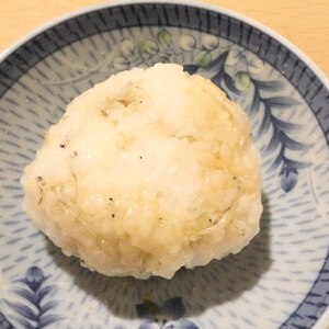 醤油しらすのおにぎり